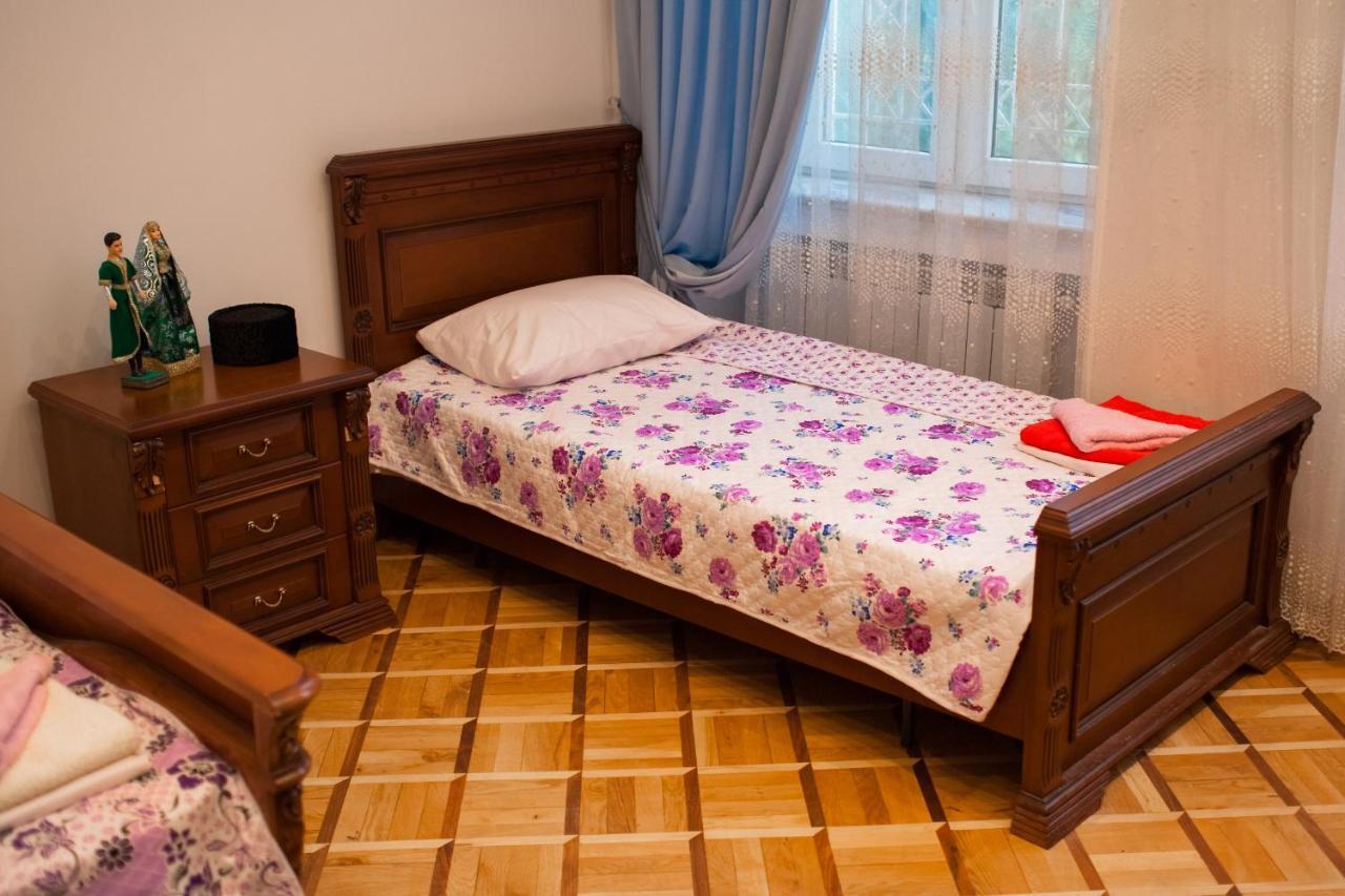 Land Of Fire Hostel Баку Экстерьер фото