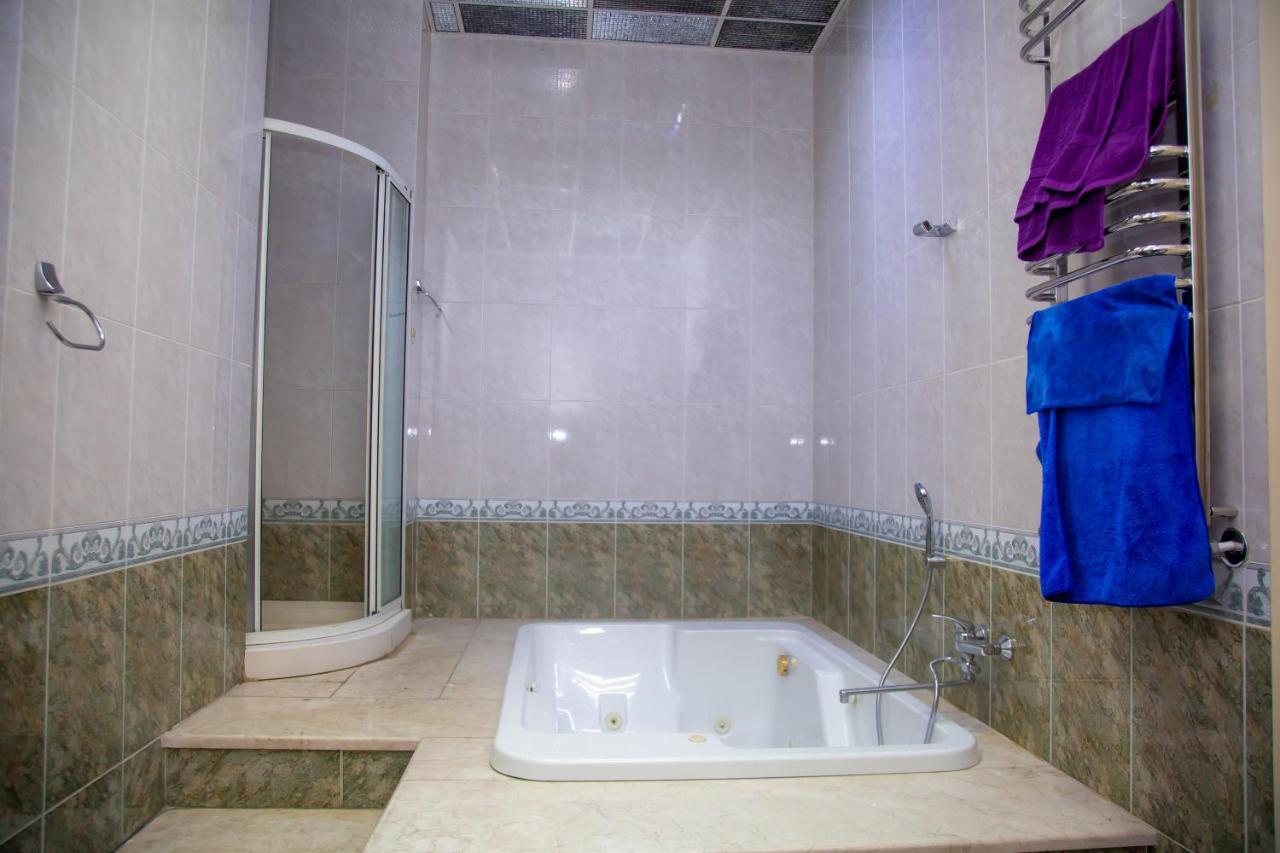 Land Of Fire Hostel Баку Экстерьер фото